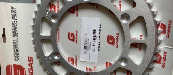 COURONNE ALUMINIUM 49D GASGAS EC 00-19. Cr�dits : ï¿½accessoires-moto-enduro-cross.fr 2023