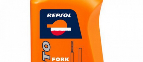 HUILE DE FOURCHE REPSOL. Crdits : ©accessoires-moto-enduro-cross.fr 2017